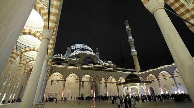 Hafızlık ve Kur'an-ı Kerim'i Güzel Okuma Yarışması'nın finali Çamlıca Camisi'nde