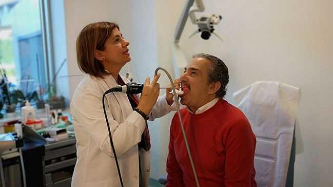 Ses kısıklığının nedeni gırtlak tümörü çıktı