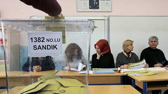 AK Parti'den sandık görevlilerine 10 uyarı
