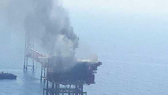 Petrol çıkarma tesisinde şiddetli patlama