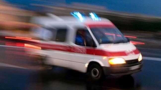 Çin'de köprü çöktü, araçlar nehre düştü