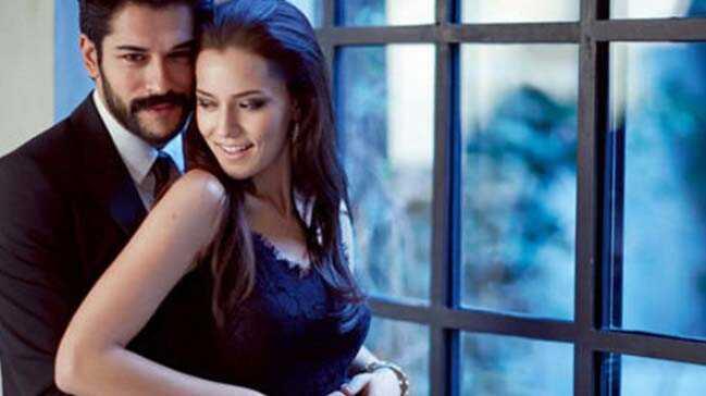 Fahriye Evcen'in eşi Burak Özçivit bakın ilk hangi dizide karşımıza çıkmıştı!