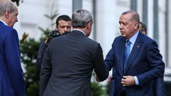 Başkan Erdoğan İstanbul milletvekilleriyle görüştü