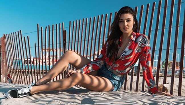 Hande Erçel'in yeni imajı görenleri büyüledi!