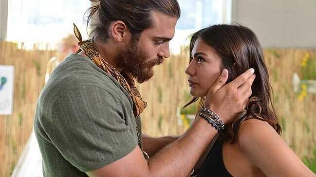 Demet Özdemir'in sevgilisi Can Yaman'ın mesleğini biliyor musunuz" Şaşıracaksınız