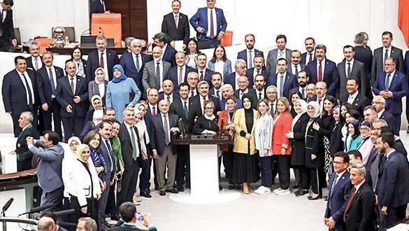 Kalkınma Planı'na onay 1 Ekim'e kadar tatil