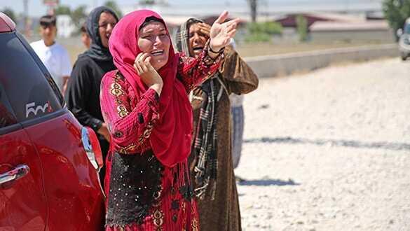 Acılı anne yürekleri dağladı! Bayram günü ölen evlada son bakış