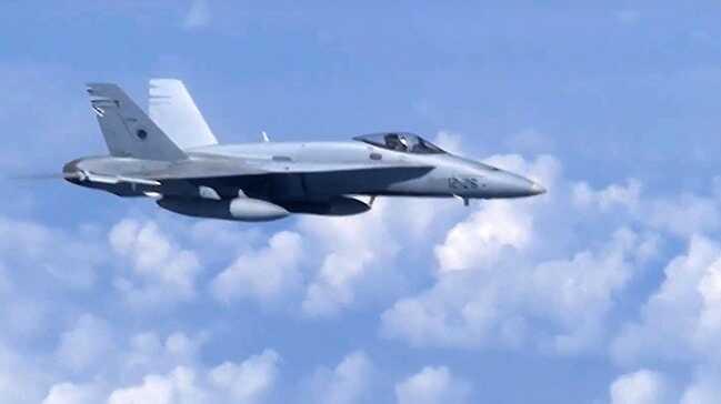 NATO jet krizinde Rusya'yı suçladı: Rus savaş jeti NATO jetinin uçuş yolunu kesti