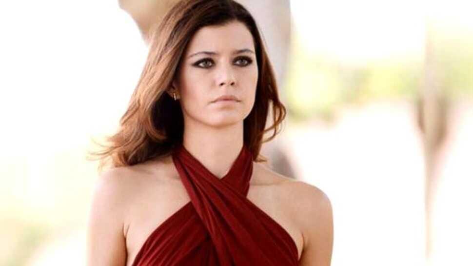 Beren Saat sosyal medyadan paylaştı! Gözyaşlarını tutamadı
