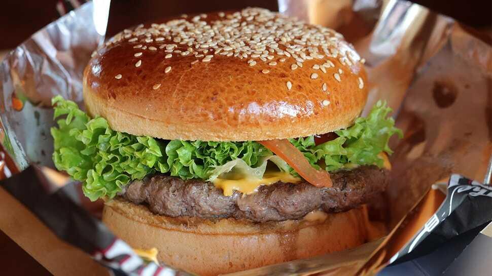 Ev yapımı hamburger köftesinin püf noktaları