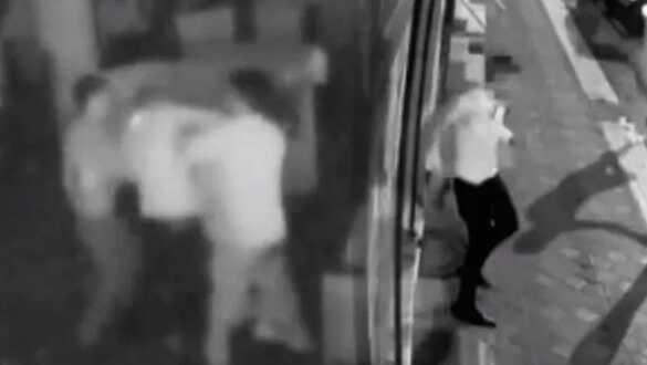Hesaba itiraz edip darp edilince restoranı kurşunladılar
