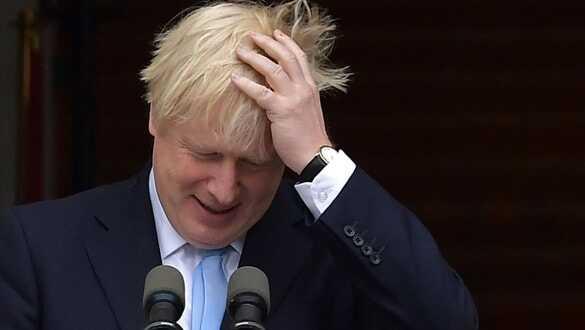Boris Johnson yine parlamentoya takıldı!
