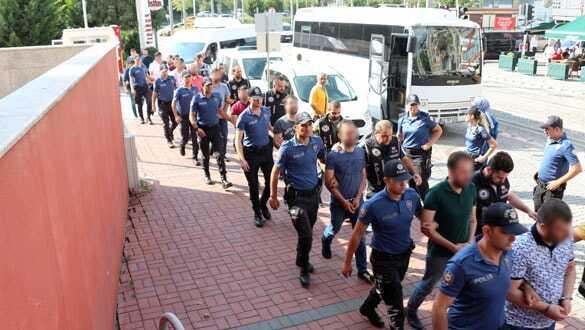 Kocaeli'de FETÖ'nün sivil yapılanmasına operasyon: 12 gözaltı