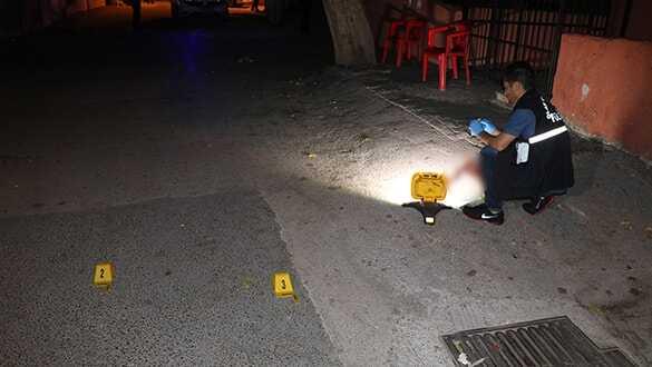 Adana'da sokak ortasında silahlı kavga: 1 ölü