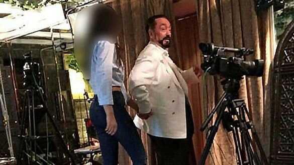 Adnan Oktar'a kız bulan isimden hakime garip cevap! 'Şurada bir müzik açsak da...'