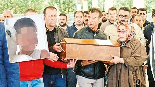 2.5 aylık kardeşini pencereden attı
