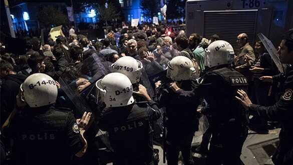 Ankara'da, 'Barış Pınarı Harekatı'nı protesto eden HDP'liler gözaltına alındı