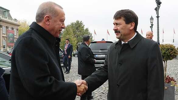 Başkan Erdoğan, Macaristan Cumhurbaşkanı Ader'le görüştü