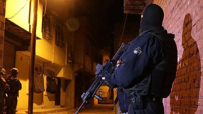 Adana'da DEAŞ operasyonu: 9 gözaltı