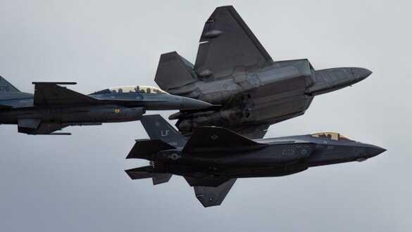 ABD Hava Kuvvetleri, F-22 ve F-35 uçakları arasındaki veri bağlantısını test edecek