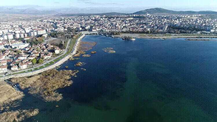 Beyşehir Gölü'nde inanılmaz olay! Derinlik 20 metre düştü