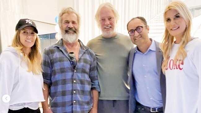 �en davette Mel Gibson s�rprizi