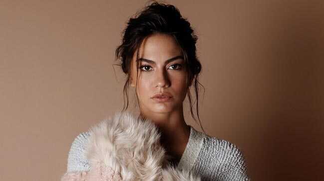 Demet Özdemir 4 bin dolara aşklarını sildirecek