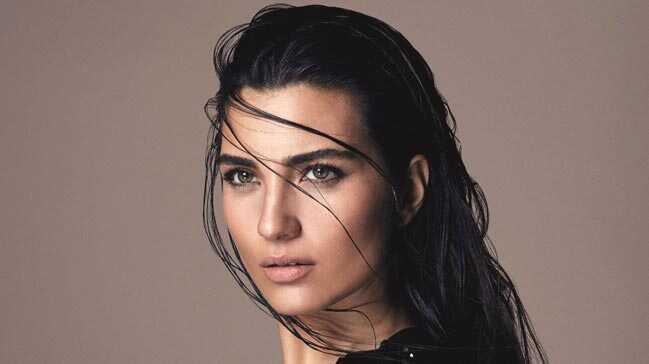 Tuba sanat i�in heykel oldu