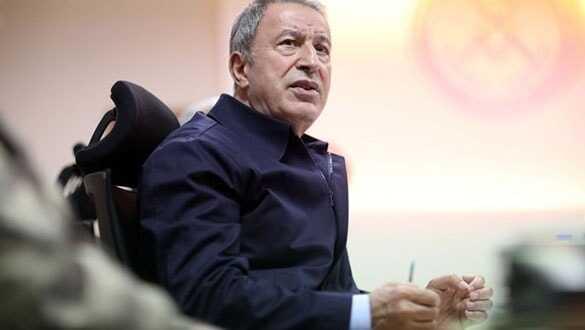 Bakan Akar, İran Savunma Bakanı Hatemi ve Genelkurmay Başkanı Bakıri ile görüştü