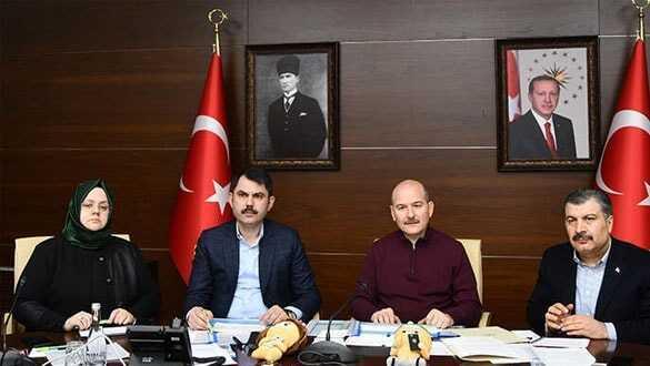 Son dakika haberi: Deprem bölgesi Elazığ'da okul tatili uzatıldı