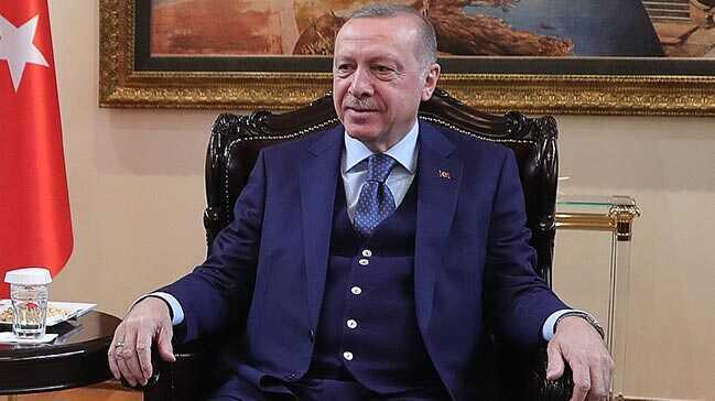 'Ordu sahilindeki 17 katlı bina hala yıkılmadı mı"'