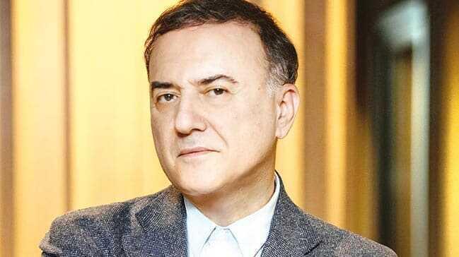 '2020 Model' Murathan Mungan geldi