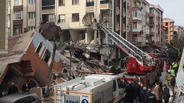 Son dakika haberi...İstanbul Bahçelievler'de bina çöktü! Soruşturma başlatıldı!