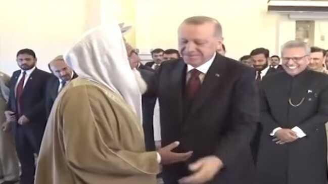Pakistanlı imamın Başkan Erdoğan'a 'siz kıldırın' ısrarı