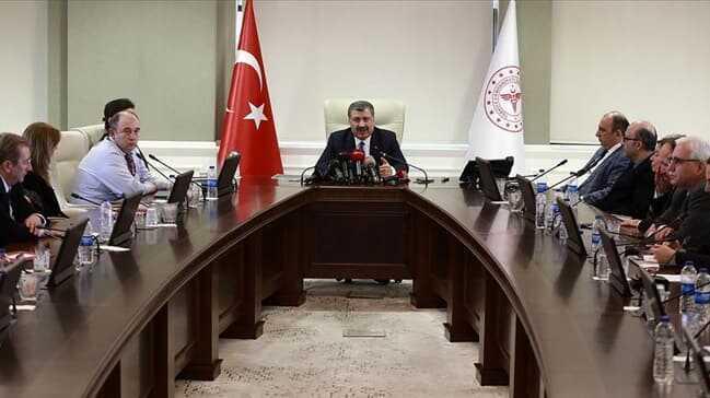 Sağlık Bakanı Koca: Tahran'dan gelen vatandaşların testleri negatif çıktı, Türkiye'de koronavirüse rastlanmadı