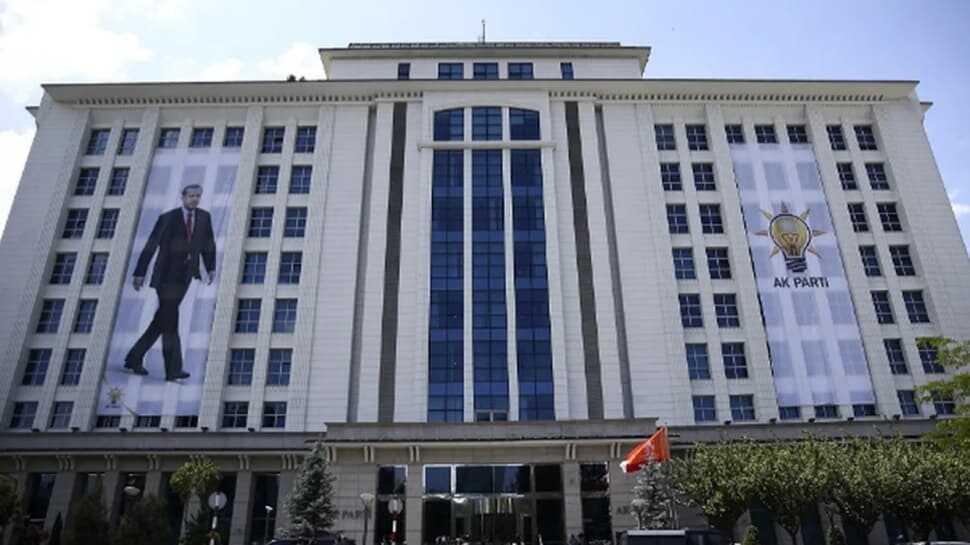 AK Parti'den belediyelere: Borcu olanın suyunu kesmeyin