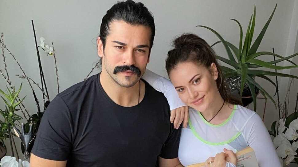 Burak Özçivit ve eşi Fahriye Evcen'den karantina pozu
