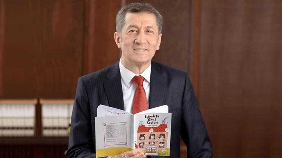 Milli Eğitim Bakanı Ziya Selçuk çocuklara kitap yazdı: İçimdeki Okul Sesleri