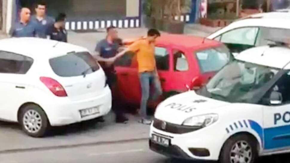 İngiliz bayrağı astı, gözaltına alındı