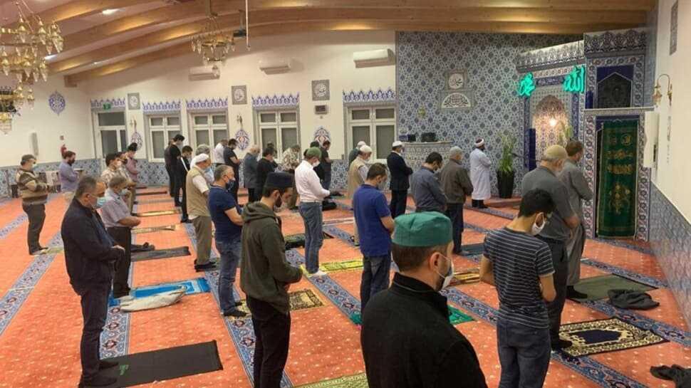 Almanya'da bayram namazı üst düzey önlemler alınarak gruplar halinde kılınacak