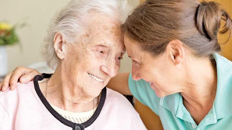Alzheimer/Demans hastaları ile nasıl iletişim kurulmalı"