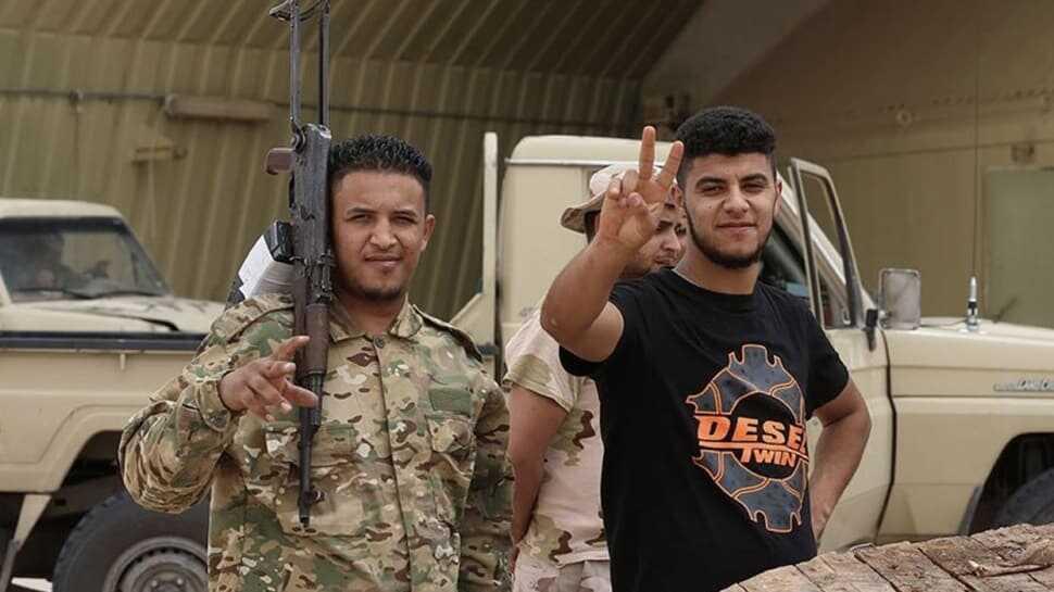 Libya ordusu Hafter milislerini yıkıp geçti: Hamza Askeri Kampı geri alındı