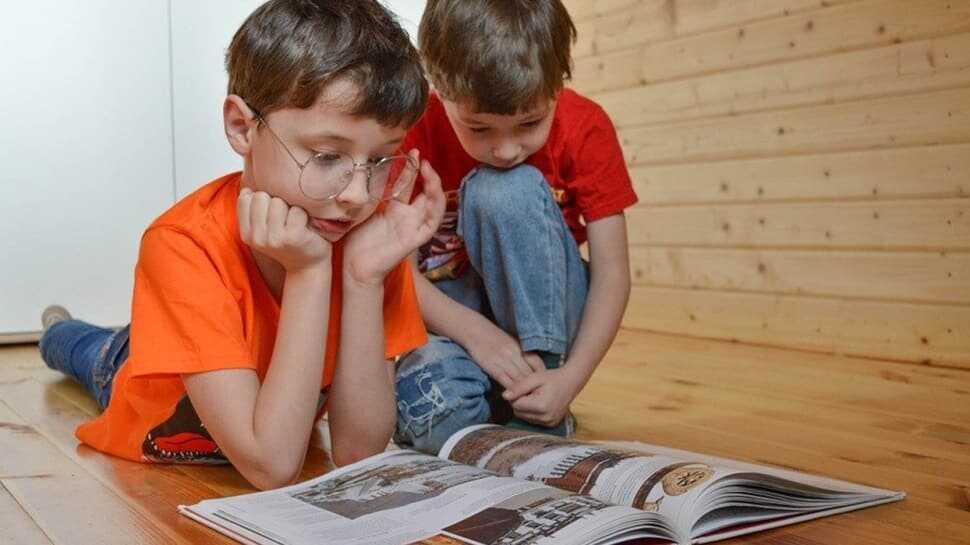 Evde kalan çocuklarda eklem ağrılarına dikkat!